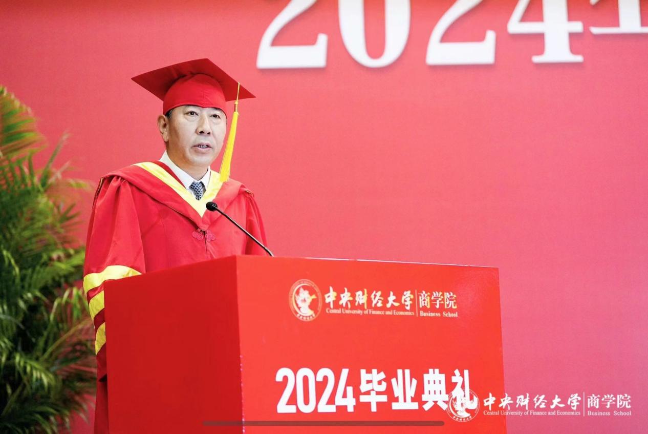 德赢AC米兰官网党委常委、副校长范卫宏